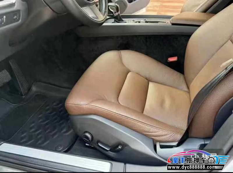 21年沃尔沃S60轿车抵押车出售