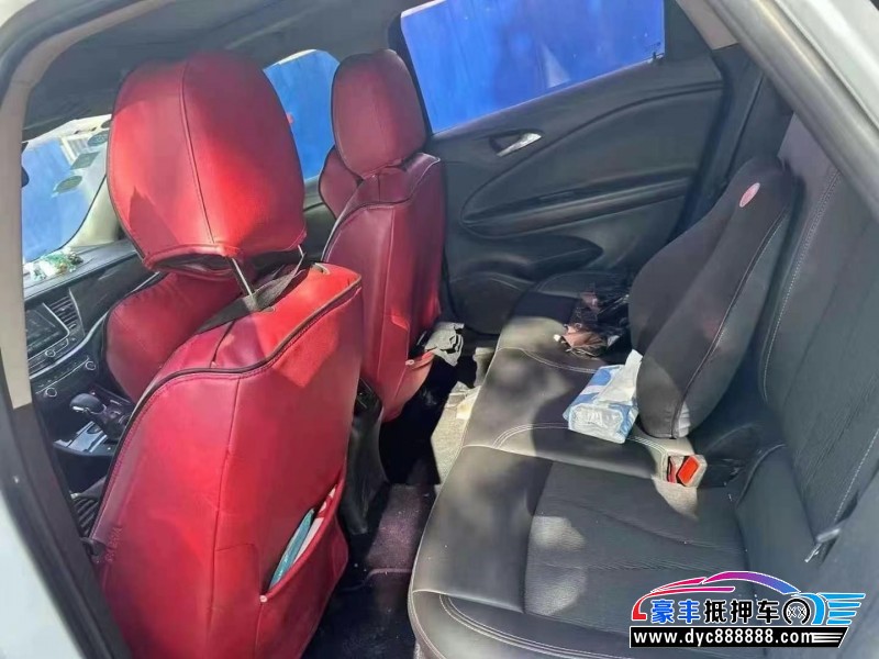 19年别克威朗轿车抵押车出售