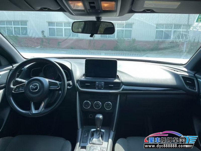 18年马自达CX-4轿车抵押车出售