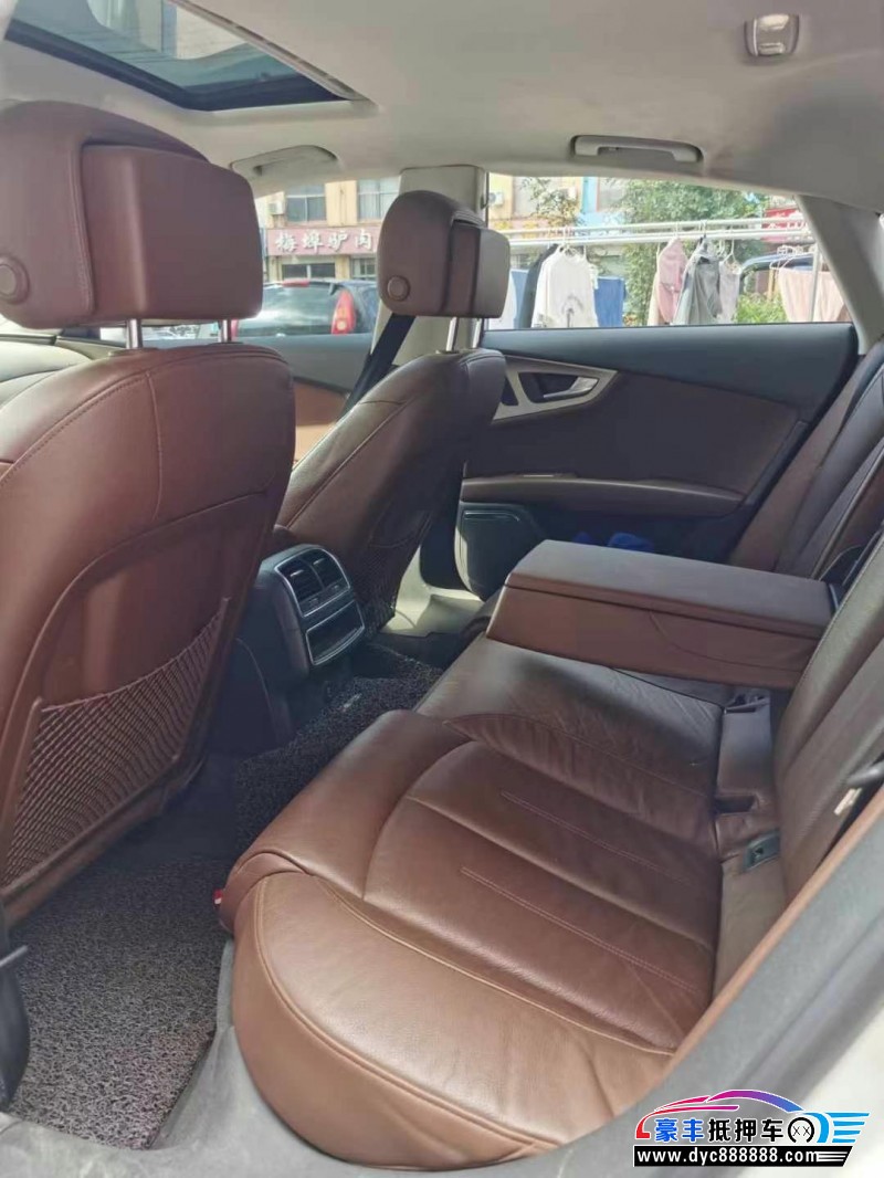 17年奥迪A7轿车抵押车出售