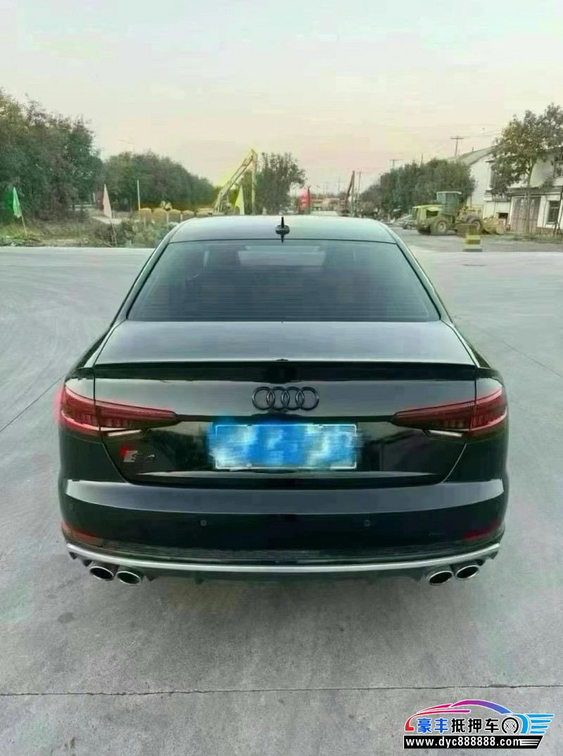 20年奥迪S4轿车抵押车出售