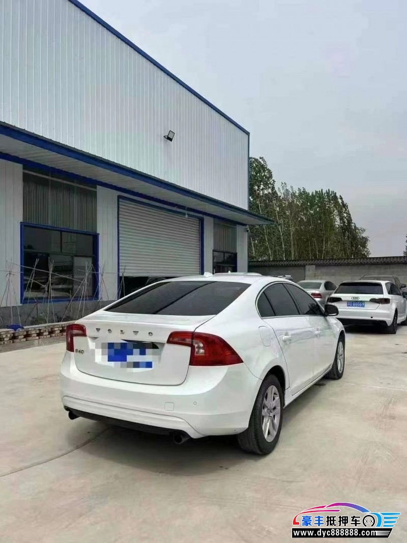 16年沃尔沃S60轿车抵押车出售