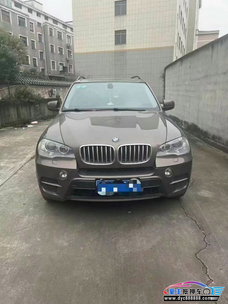 13年宝马X5SUV抵押车出售
