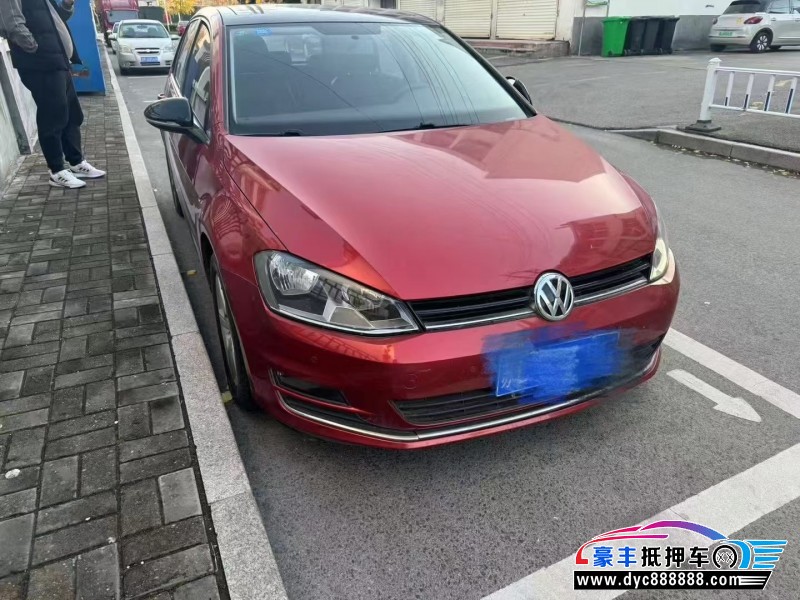 17年大众高尔夫轿车抵押车出售