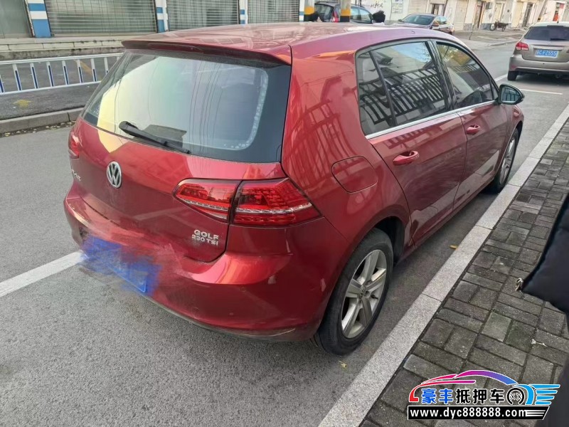 17年大众高尔夫轿车抵押车出售