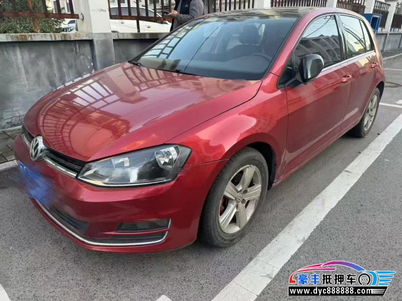 17年大众高尔夫轿车抵押车出售