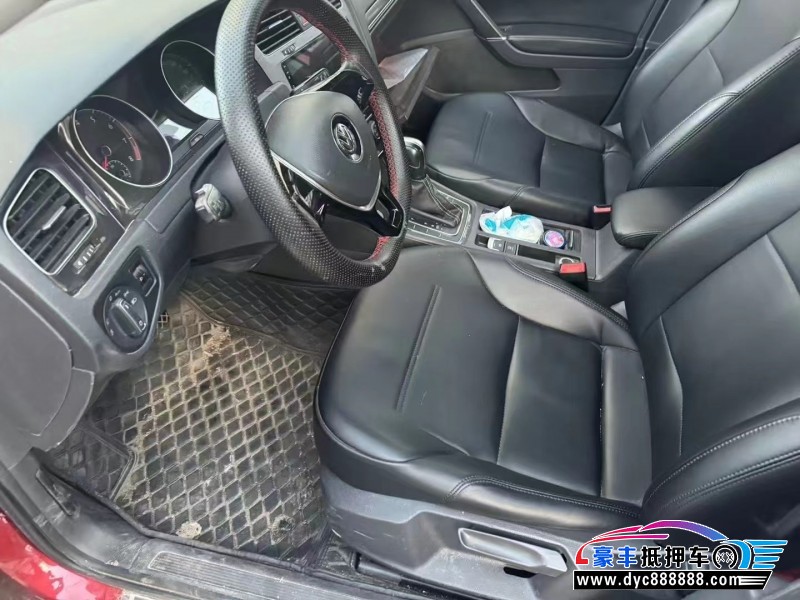 17年大众高尔夫轿车抵押车出售