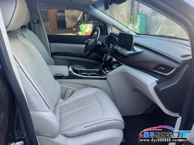 21年别克GL8轿车抵押车出售