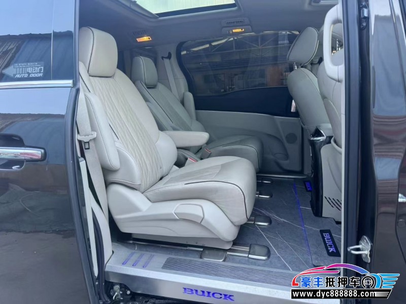 21年别克GL8轿车抵押车出售