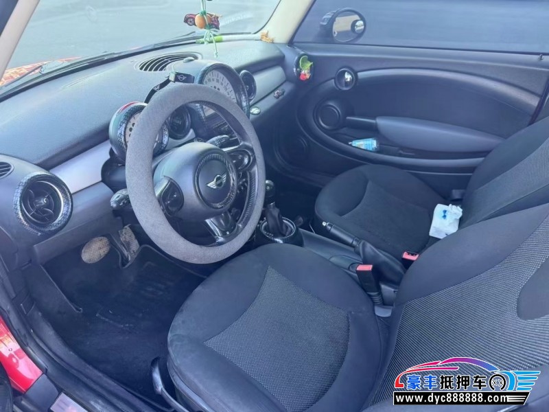 11年宝马MINI轿车抵押车出售