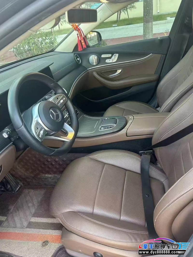 20年奔驰E轿车抵押车出售