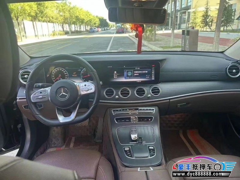 20年奔驰E轿车抵押车出售