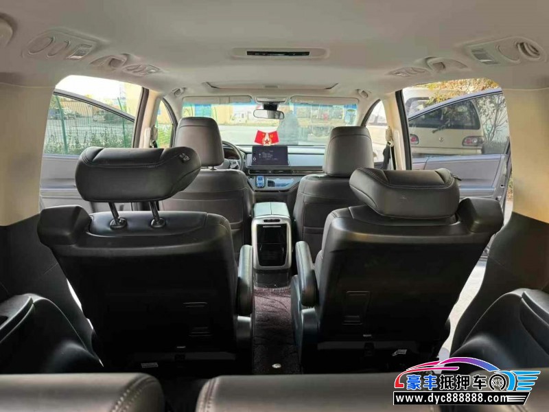 22年本田奥德赛轿车抵押车出售