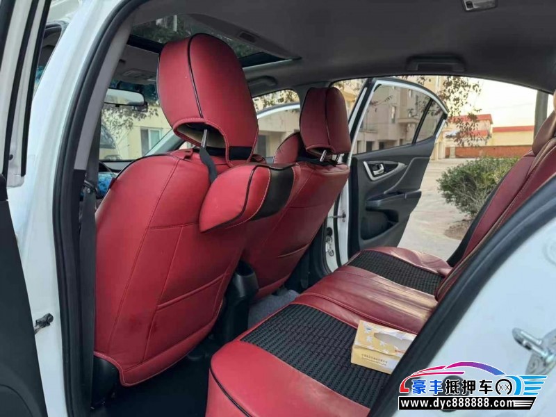 15年本田凌派轿车抵押车出售