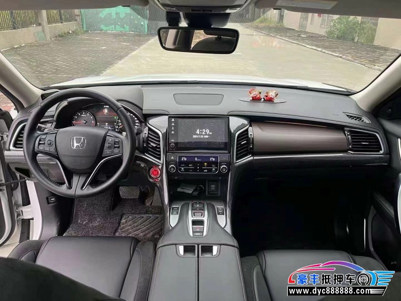 18年本田冠道轿车抵押车出售