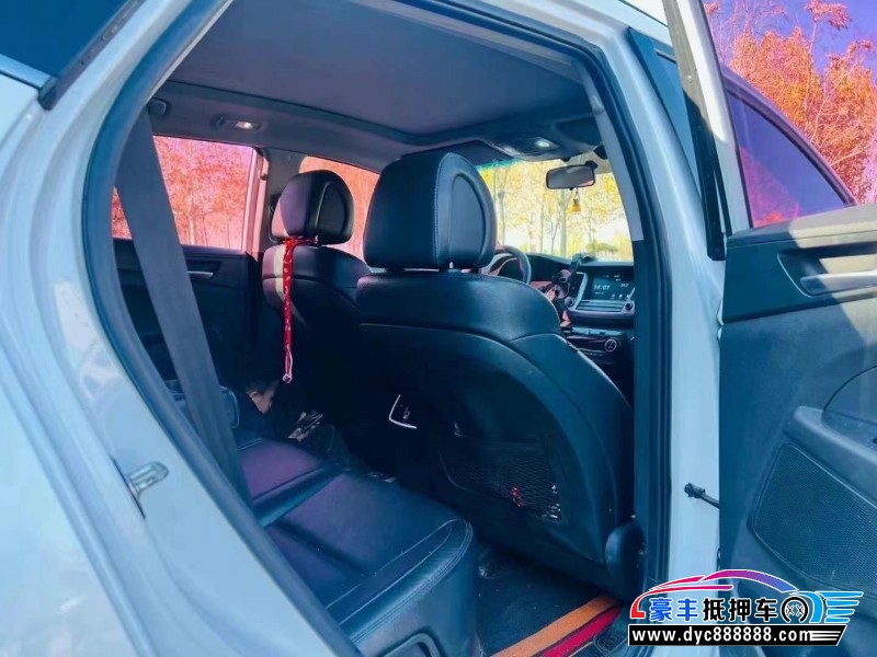 16年现代途胜轿车抵押车出售