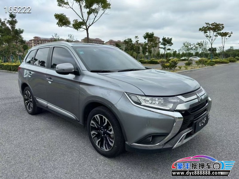 20年三菱欧蓝德轿车抵押车出售