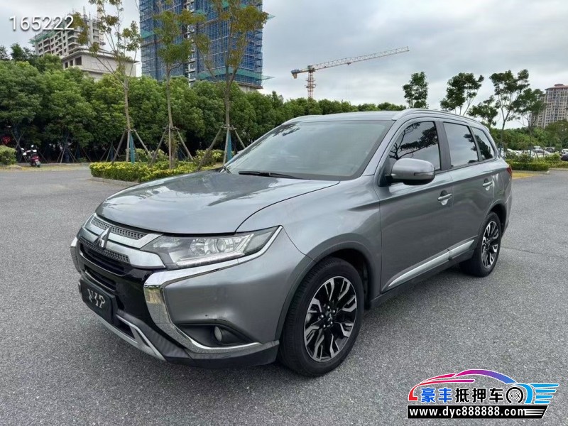 20年三菱欧蓝德轿车抵押车出售