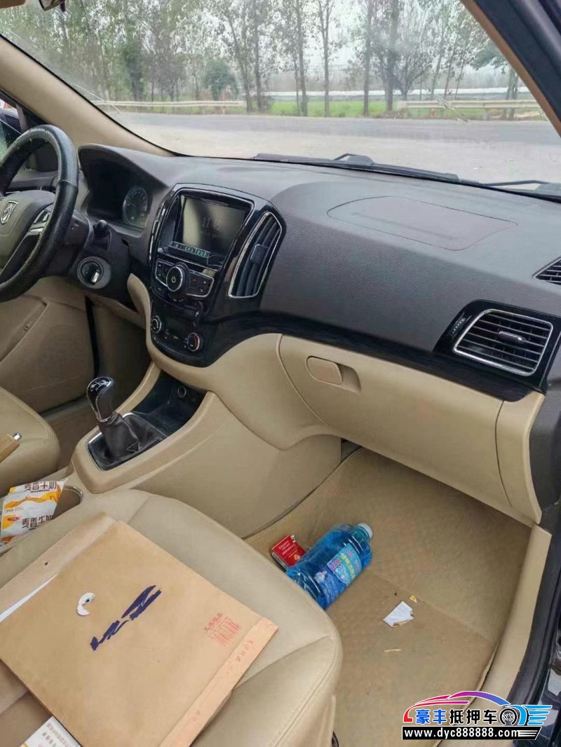 15年宝骏730轿车抵押车出售