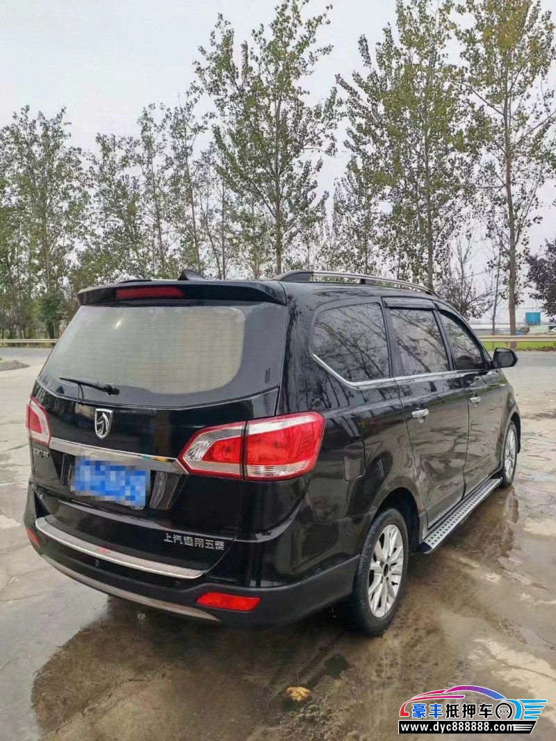 15年宝骏730轿车抵押车出售