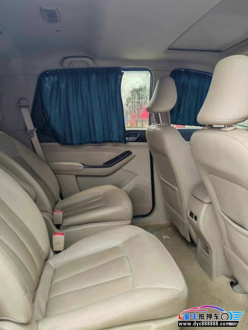 15年宝骏730轿车抵押车出售