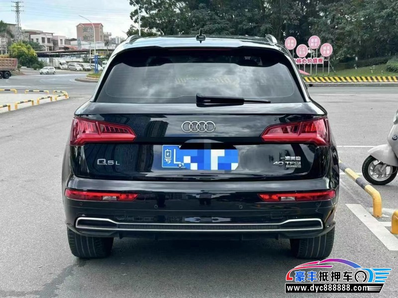 20年奥迪Q5轿车抵押车出售
