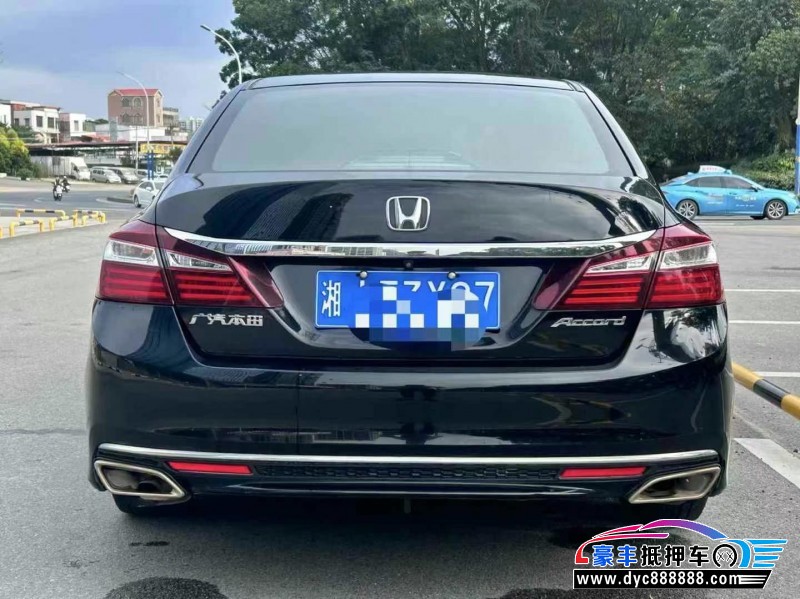 17年本田雅阁轿车抵押车出售