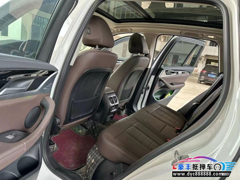 18年奔驰C轿车抵押车出售