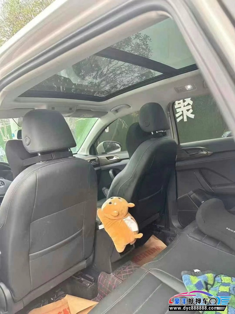 22年大众途岳轿车抵押车出售