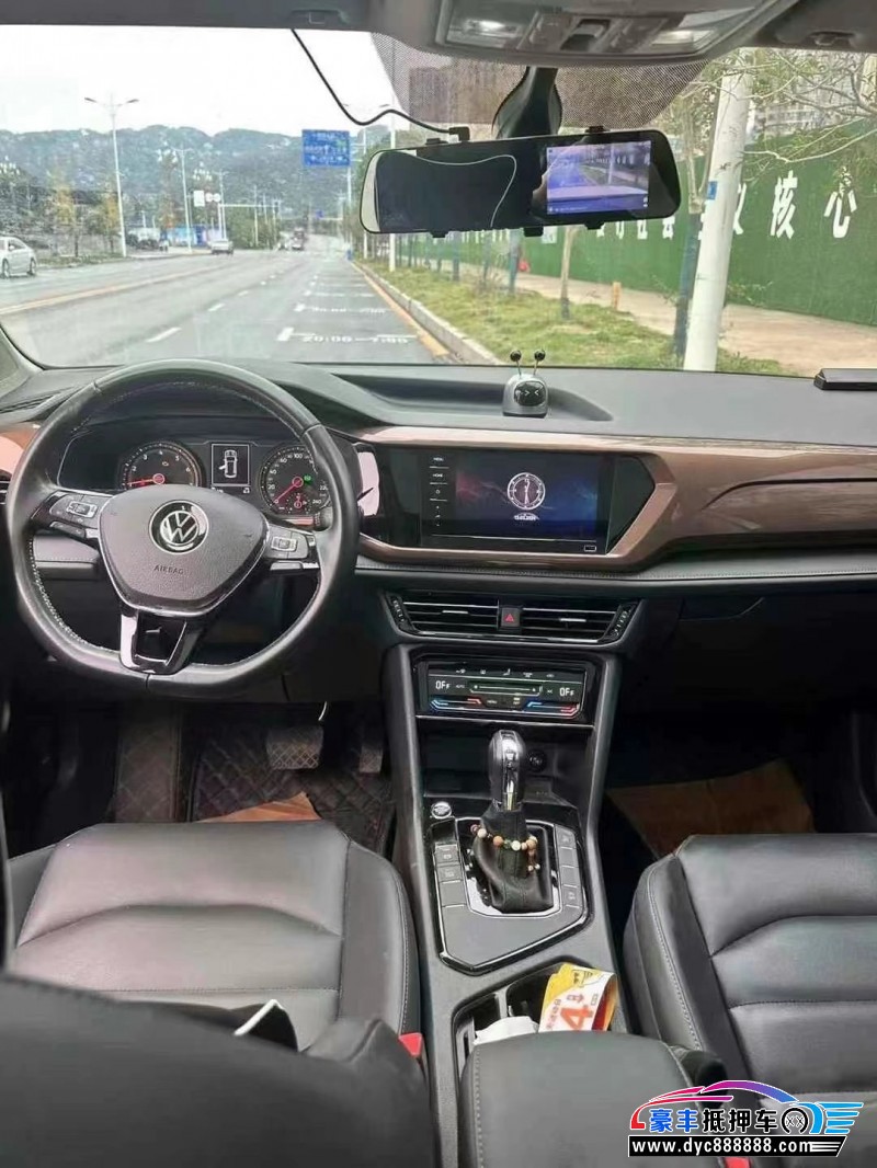 22年大众途岳轿车抵押车出售