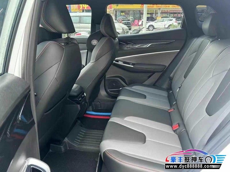 24年吉利博越轿车抵押车出售