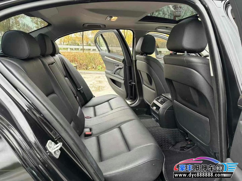 17年宝马5系轿车抵押车出售