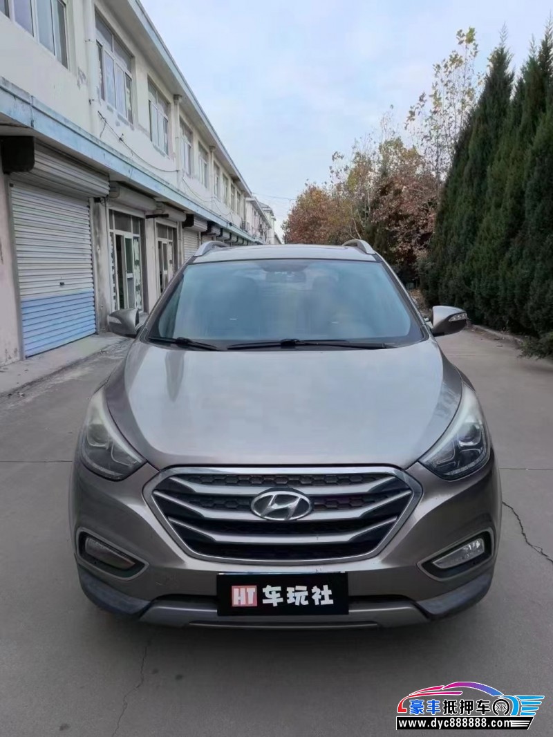 15年现代ix35轿车抵押车出售