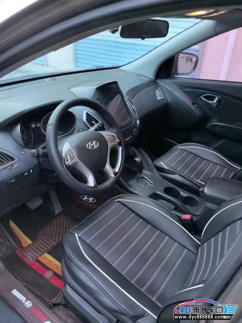 15年现代ix35轿车抵押车出售