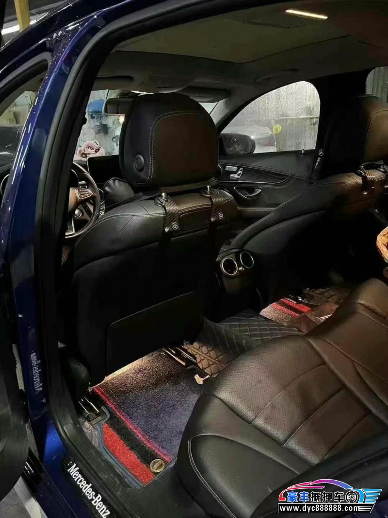 17年奔驰C轿车抵押车出售