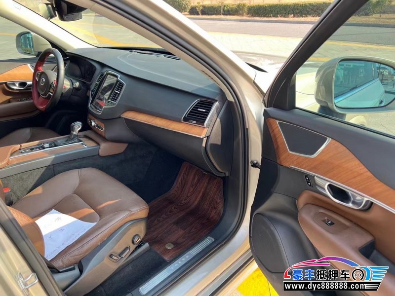 19年沃尔沃XC90轿车抵押车出售