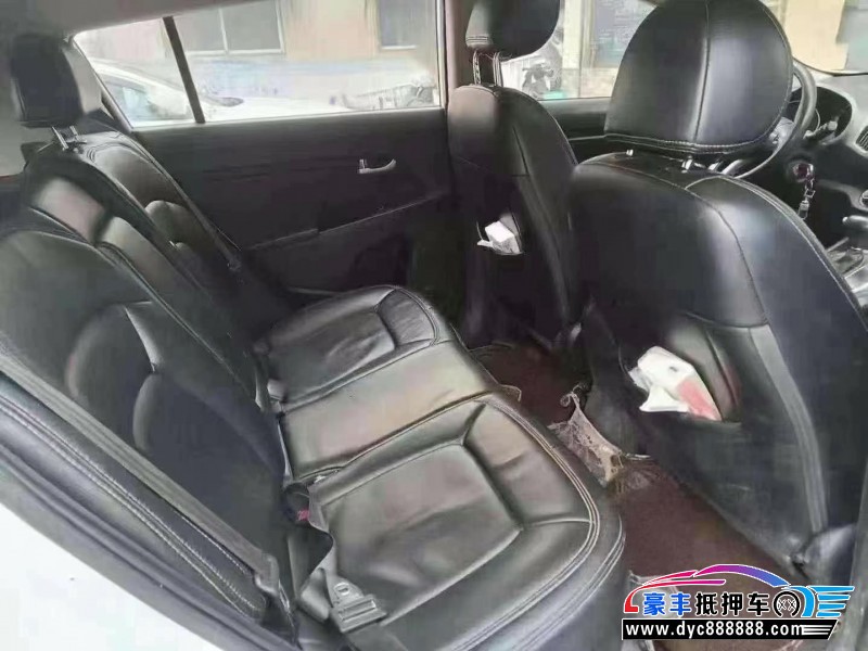 15年起亚智跑轿车抵押车出售