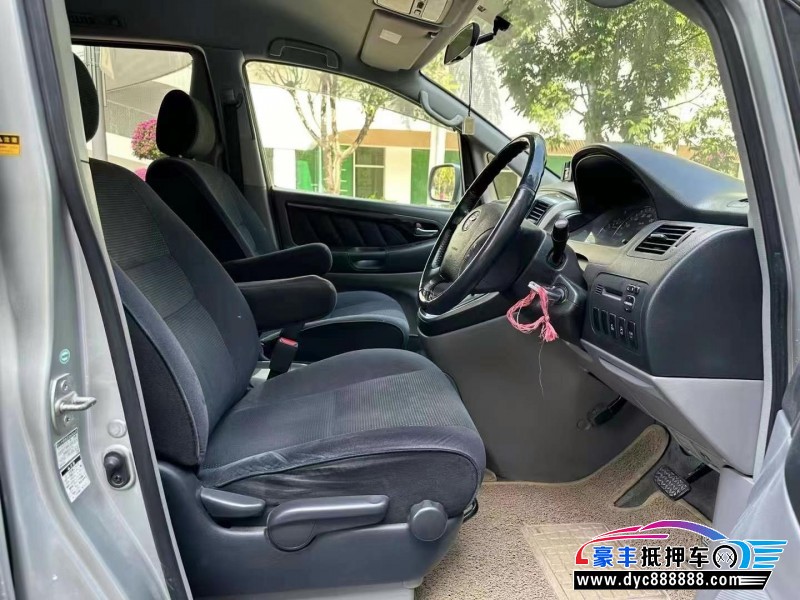 10年丰田埃尔法轿车抵押车出售