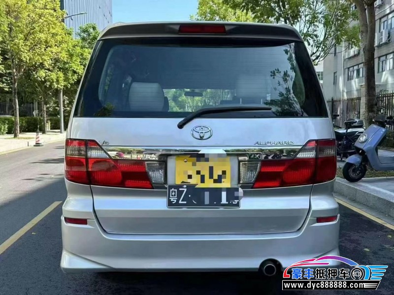 10年丰田埃尔法轿车抵押车出售