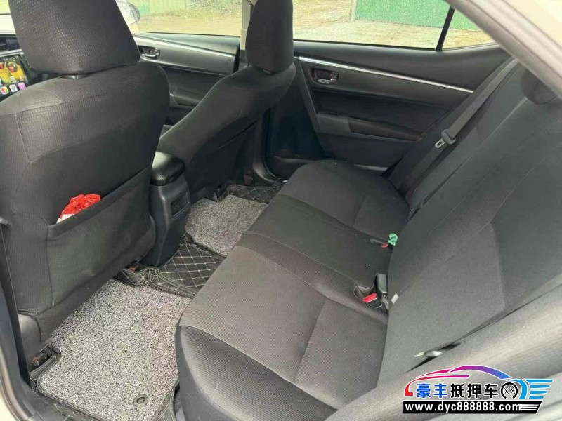 17年丰田卡罗拉轿车抵押车出售