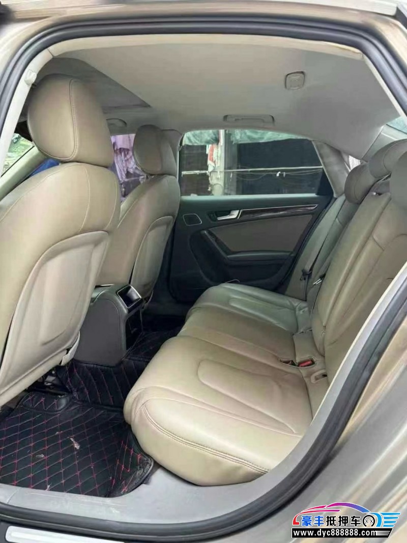 11年奥迪A4L轿车抵押车出售