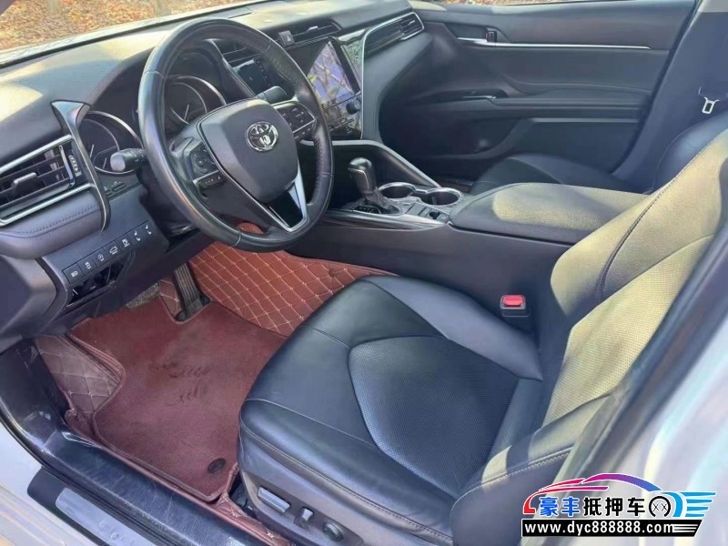 20年丰田凯美瑞轿车抵押车出售