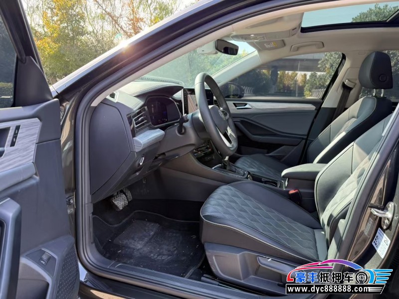 22年大众速腾轿车抵押车出售