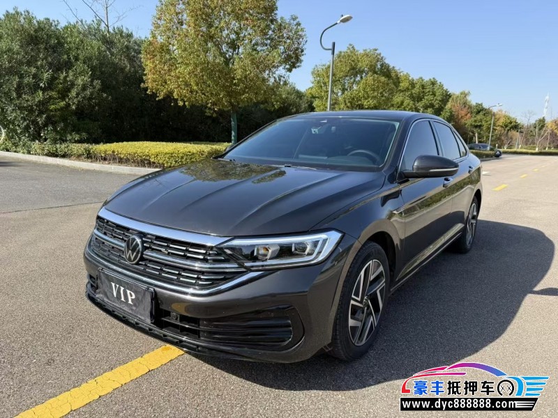 22年大众速腾轿车抵押车出售