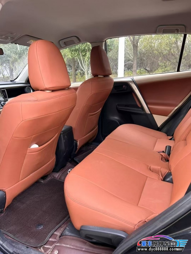 13年丰田RAV4轿车抵押车出售