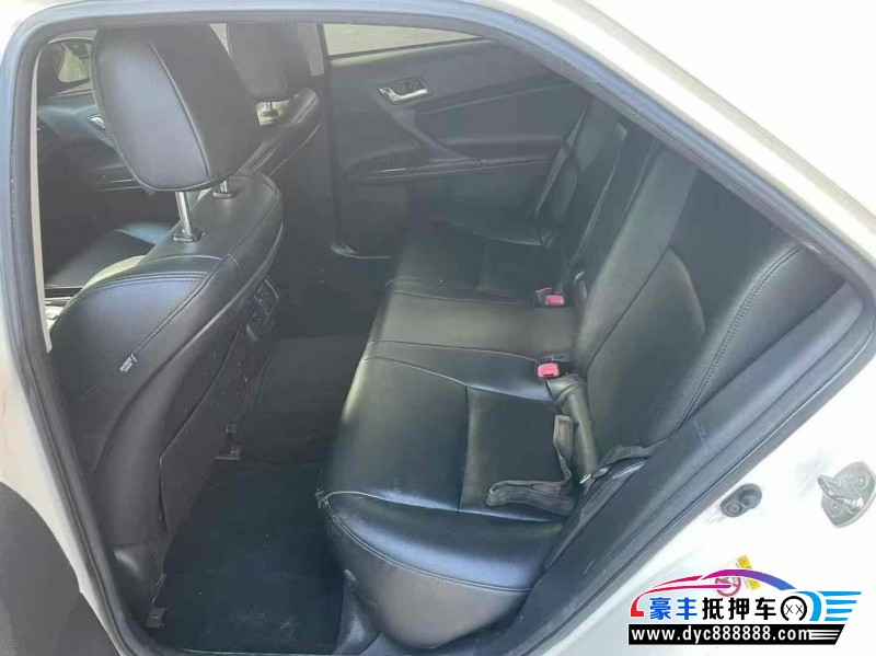 16年丰田锐志轿车抵押车出售