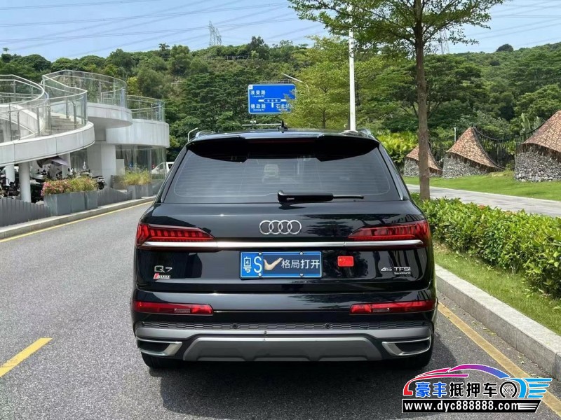 21年奥迪Q7轿车抵押车出售