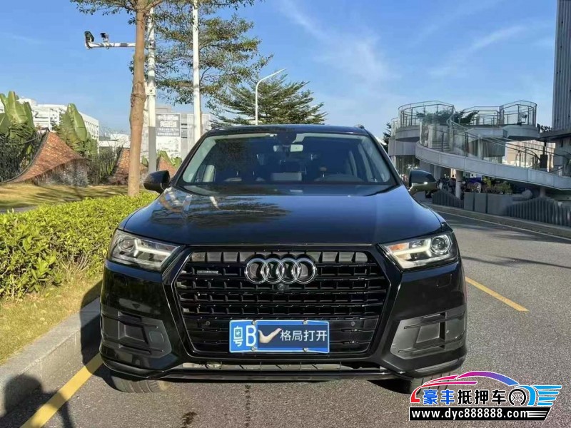 16年奥迪Q7轿车抵押车出售