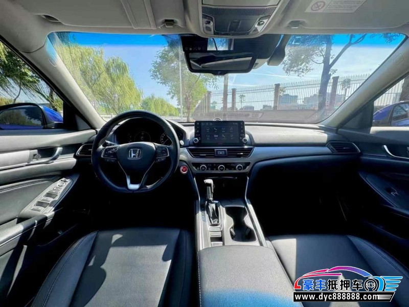 18年本田雅阁轿车抵押车出售