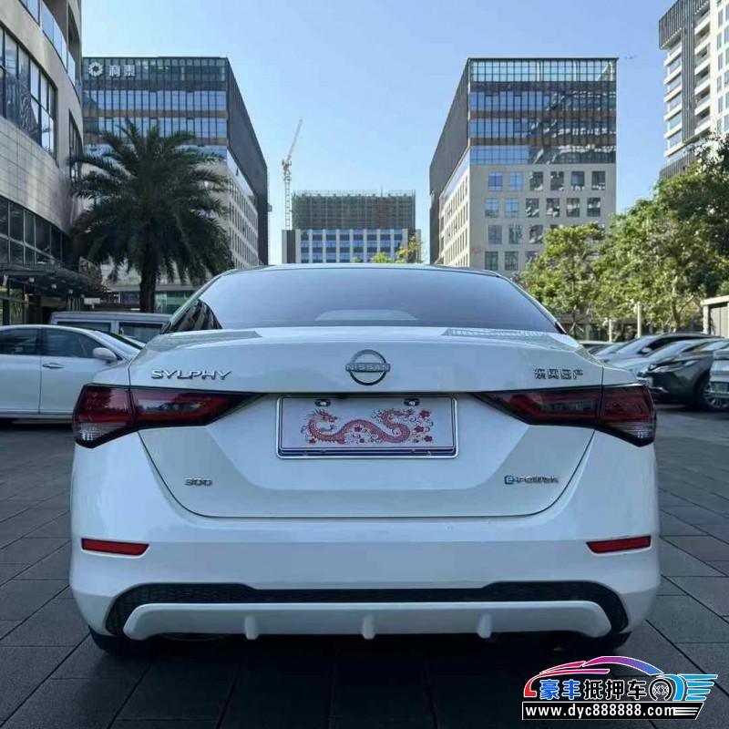 22年日产轩逸轿车抵押车出售